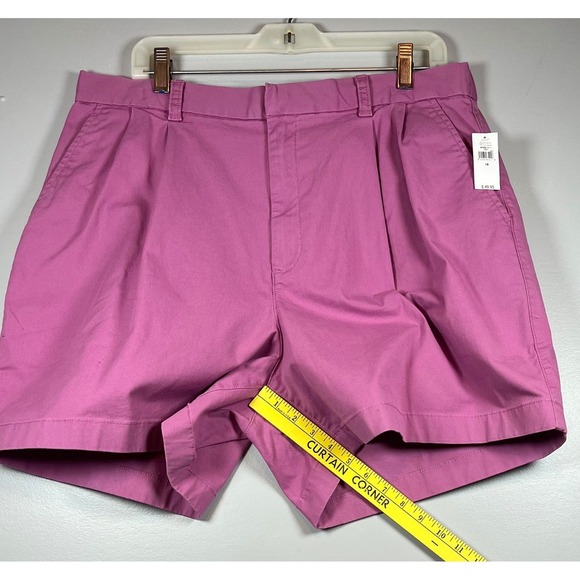 NWT Gap Women's High Rise Pleated Khaki Shorts, Purple Clover, Size 16 - Picture 5 of 8